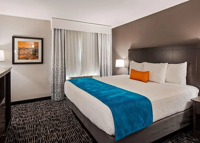 Western Sun Canyon Hotel 3*