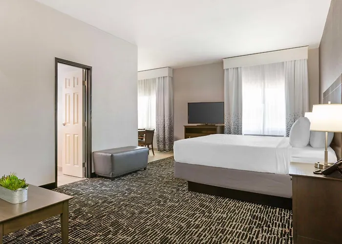 Western Sun Canyon Hotel
